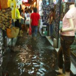 Un marché, de son vrai nom, "la porte des eaux"